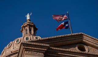 Texas Capitol Up Angle_Viking (1)